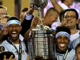 Com jogadores de sua base e soberano na final, Grêmio conquista tri da Libertadores