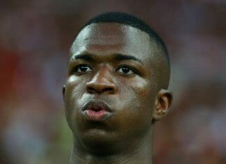 Vinicius Junior tem Marcelo do seu lado na sua chegada ao Real Vinicius Junior Flamengo