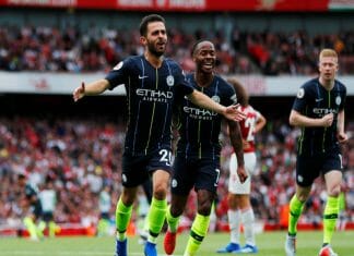City e Chelsea começam bem; PSG faz esperado e Barça ganha título Bernardo Silva comemora