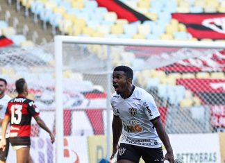 atletico mineiro comemora flamengo